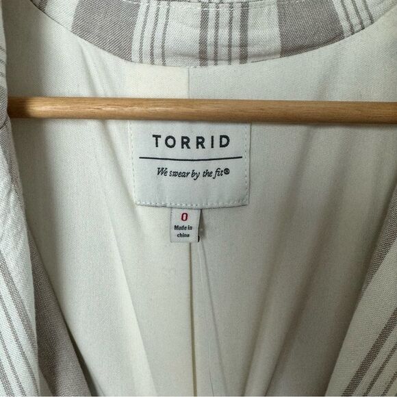 NWT Torrid Linen Striped Blazer White + Beige Coastal Light Size 0 12 Large - Picture 9 of 15